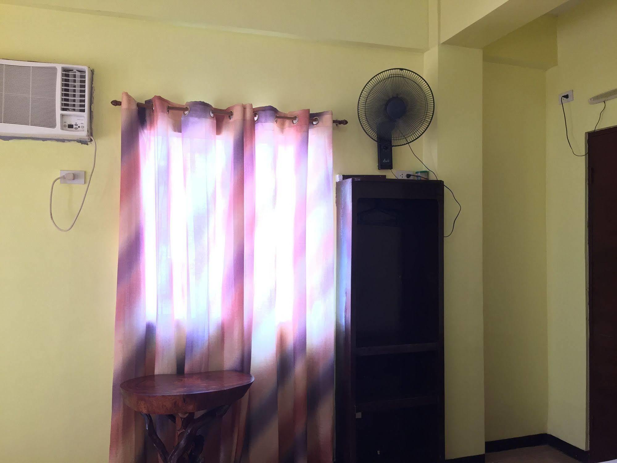 路易斯湾旅行者山林小屋 科隆 外观 照片