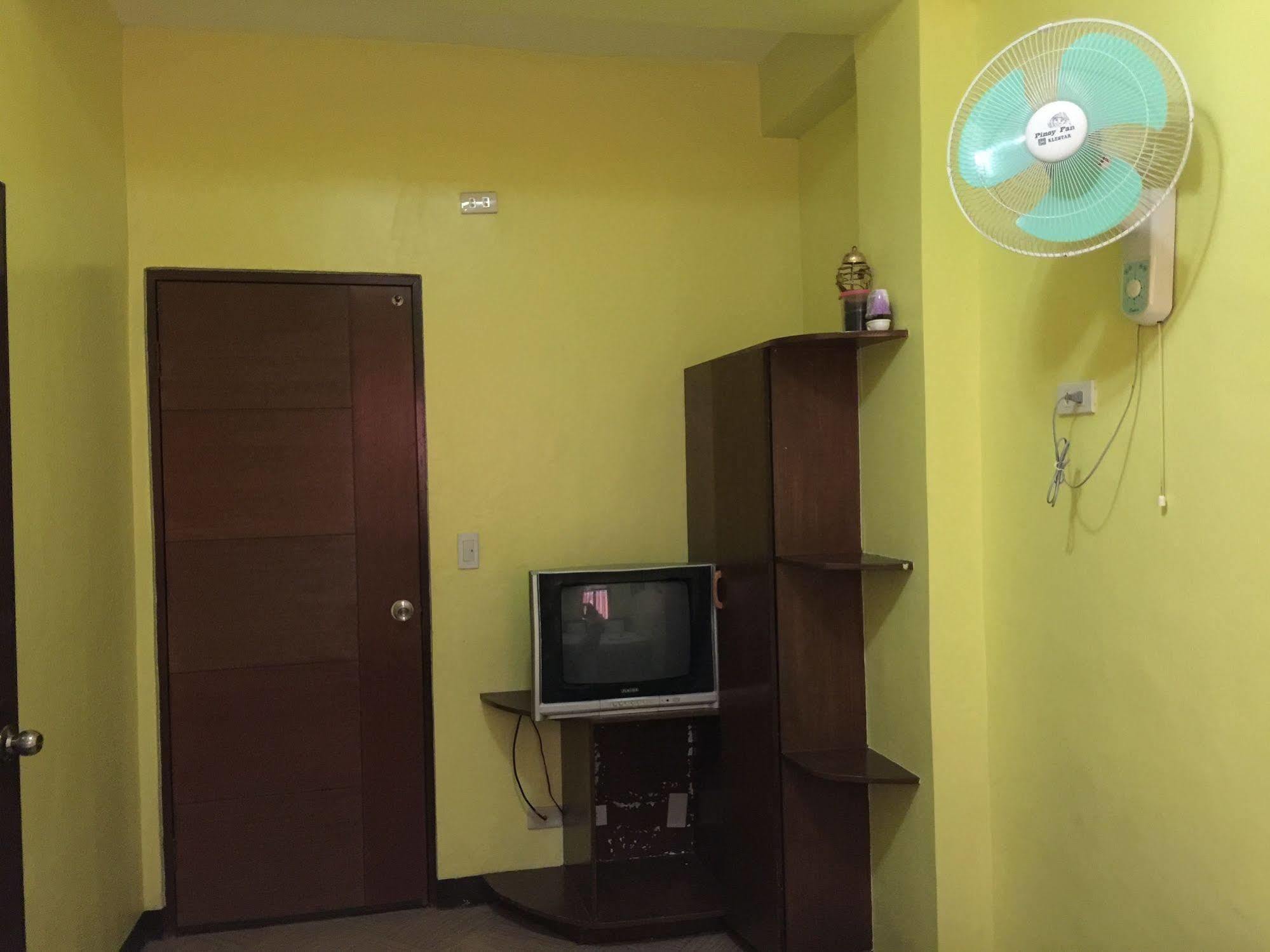 路易斯湾旅行者山林小屋 科隆 外观 照片