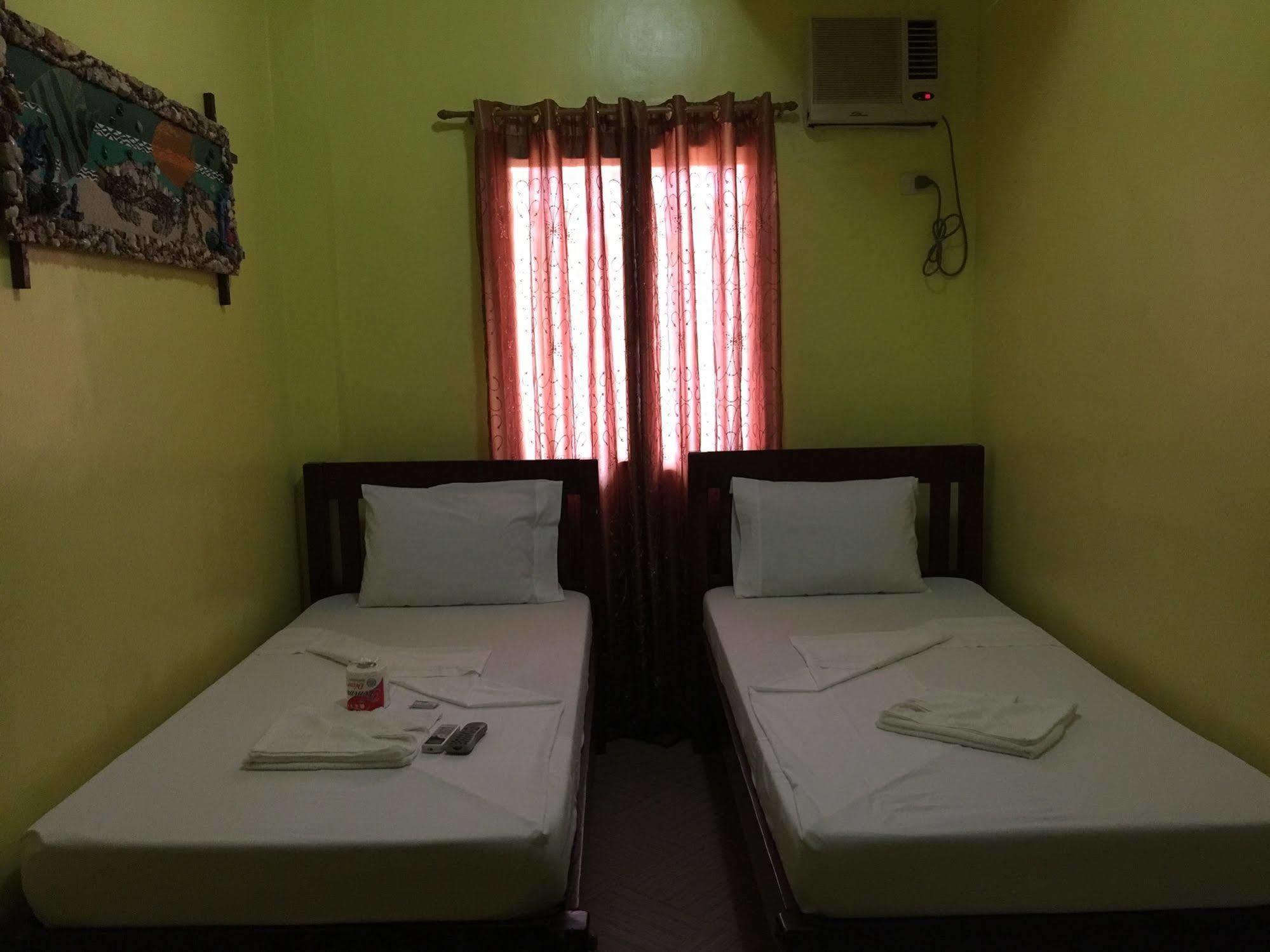 路易斯湾旅行者山林小屋 科隆 外观 照片