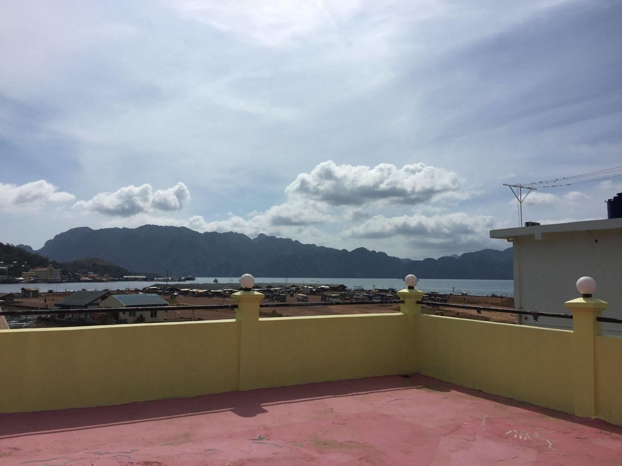 路易斯湾旅行者山林小屋 科隆 外观 照片